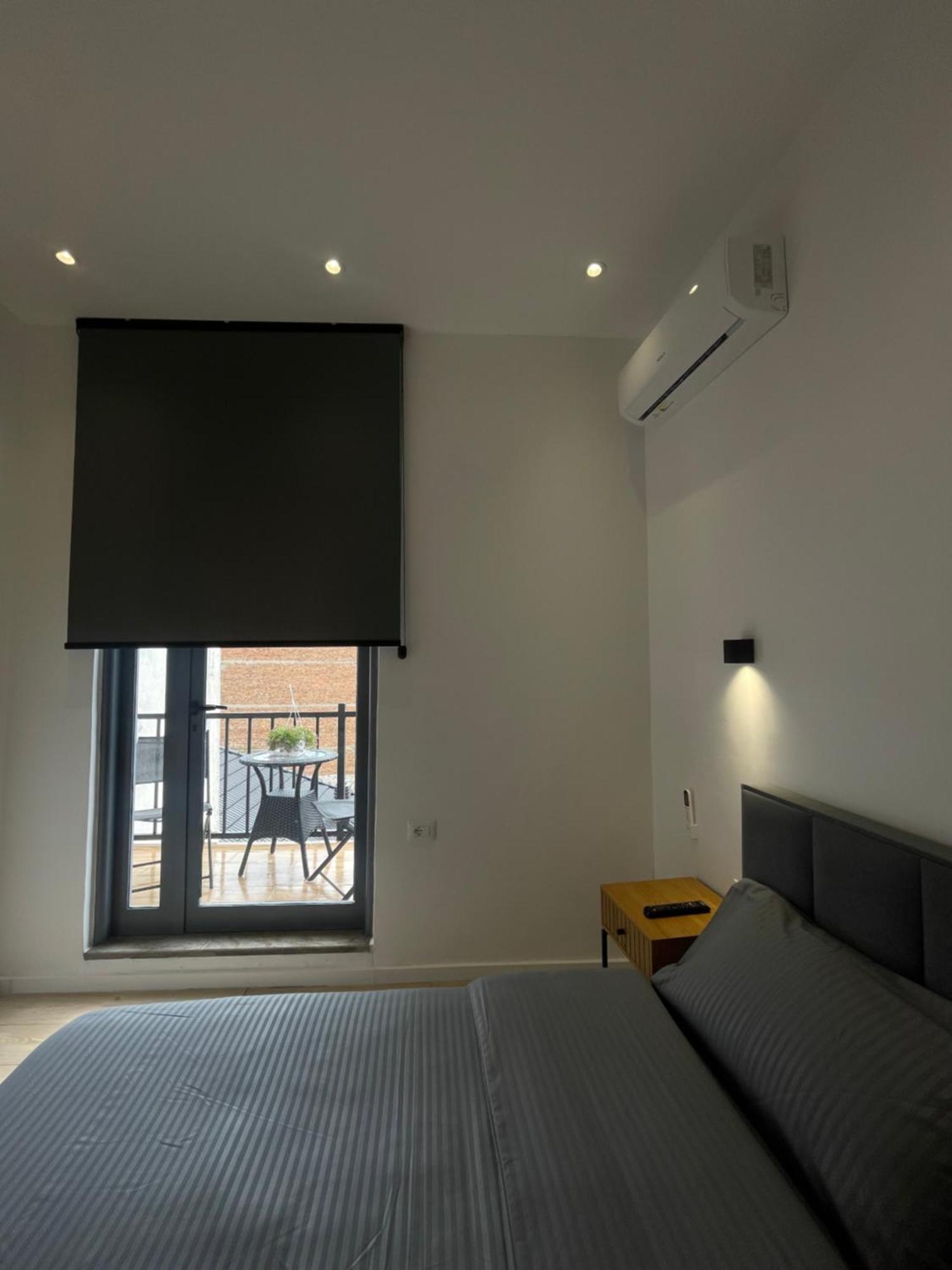 Pog Apartments Tirana Esterno foto